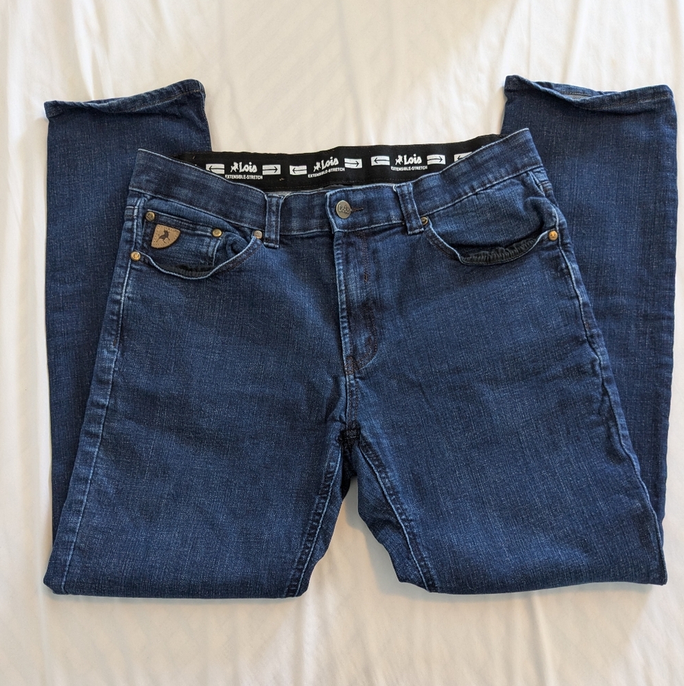 Lois. Women's Classic Blue Jeans Stretch Waist. Size 36